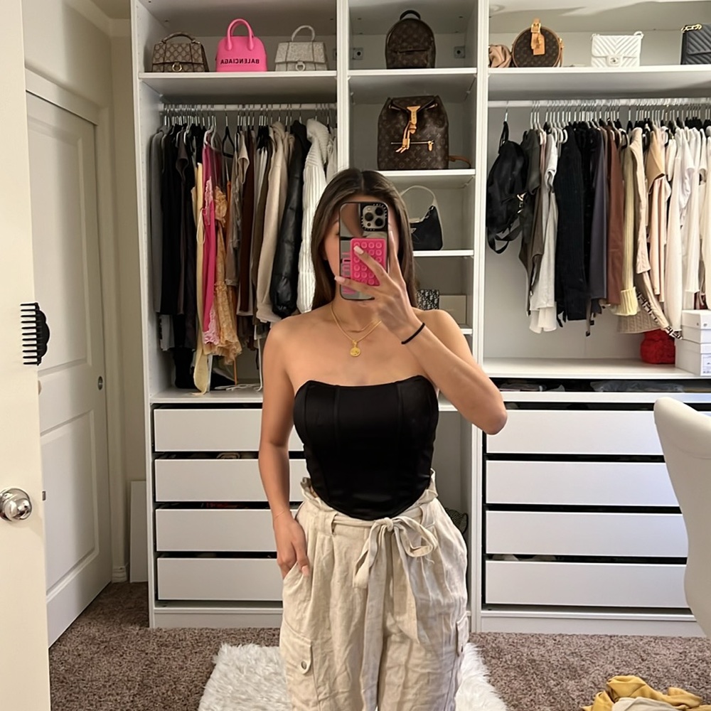 BLACK SATIN STRAPLESS CORSET TOP